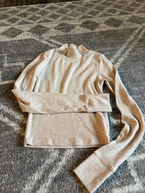 American Eagle Outfitters Ribbed Cropped Mock Neck Sweater in Oatmeal